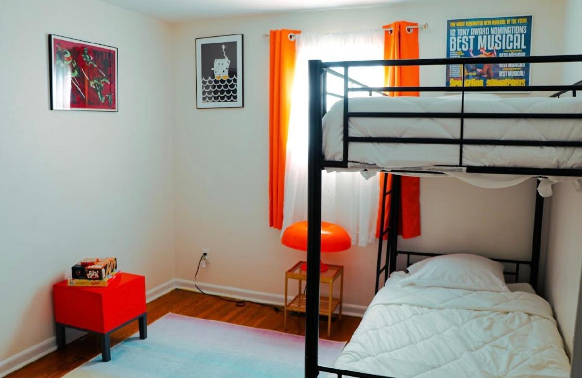 Stylish Cozy Quiet Family Retreat And Romantic Getaway Sleeps Up To 7 With Fast Wifi, Free Parking, Work Station, Alexa Enabled, Fenced In Backyard For Pets Grill Party Patio, Porch, Beach, Canal, Stadium,Boardwalk Restaurants, And Much More! Atlantic City Buitenkant foto